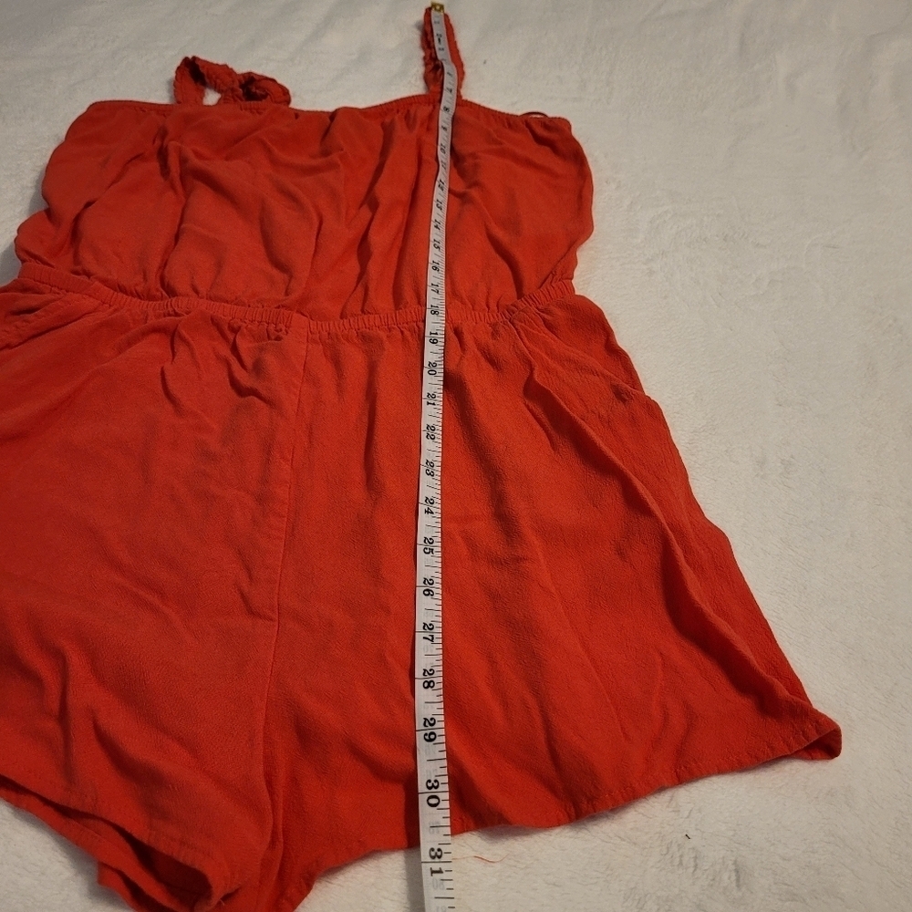 Express 100% Rayon Romper Jumpsuit Shorts Women's Size Medium - Picture 13 of 15